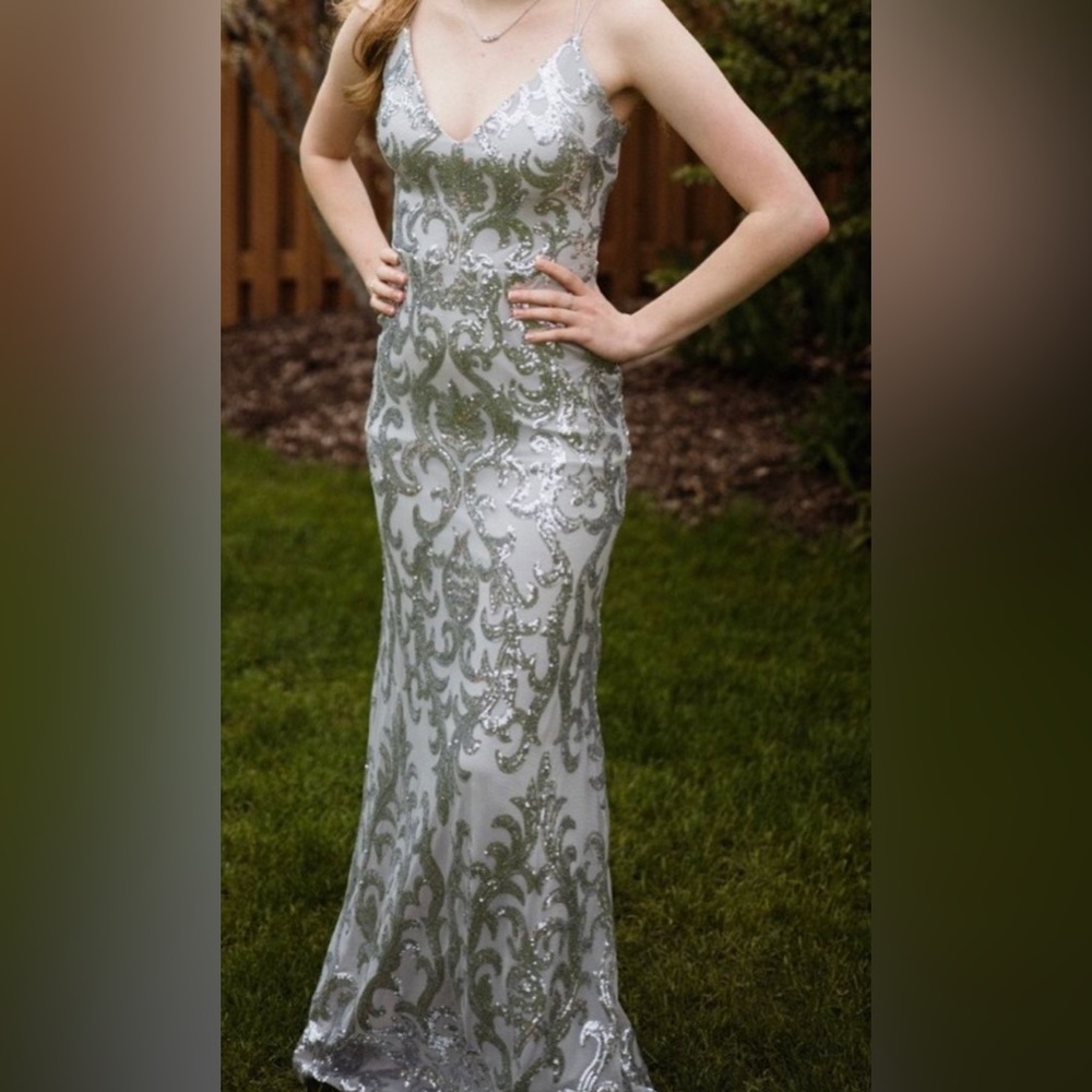 Windsor Prom Dress